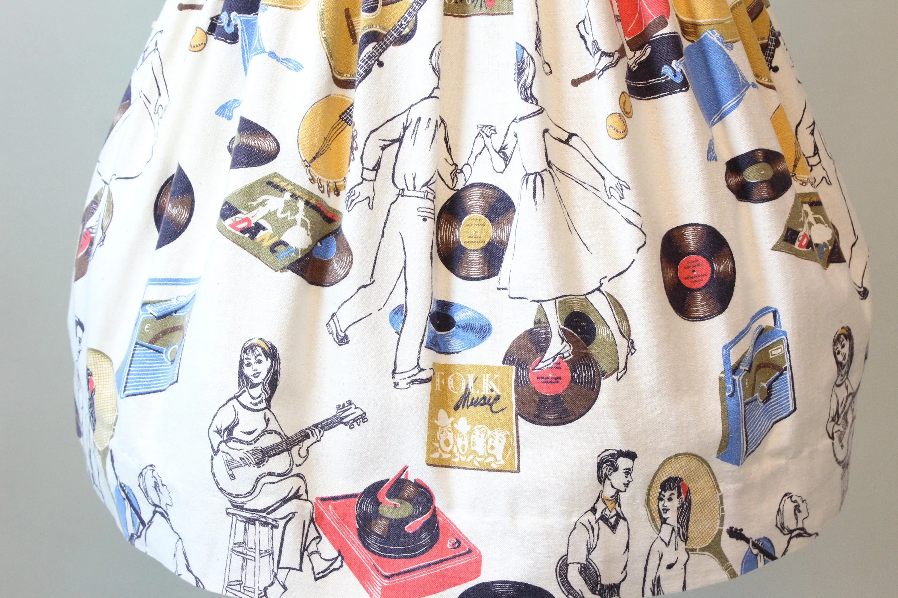 1950s TEEN record guitar novelty print dress xs | new spring summer