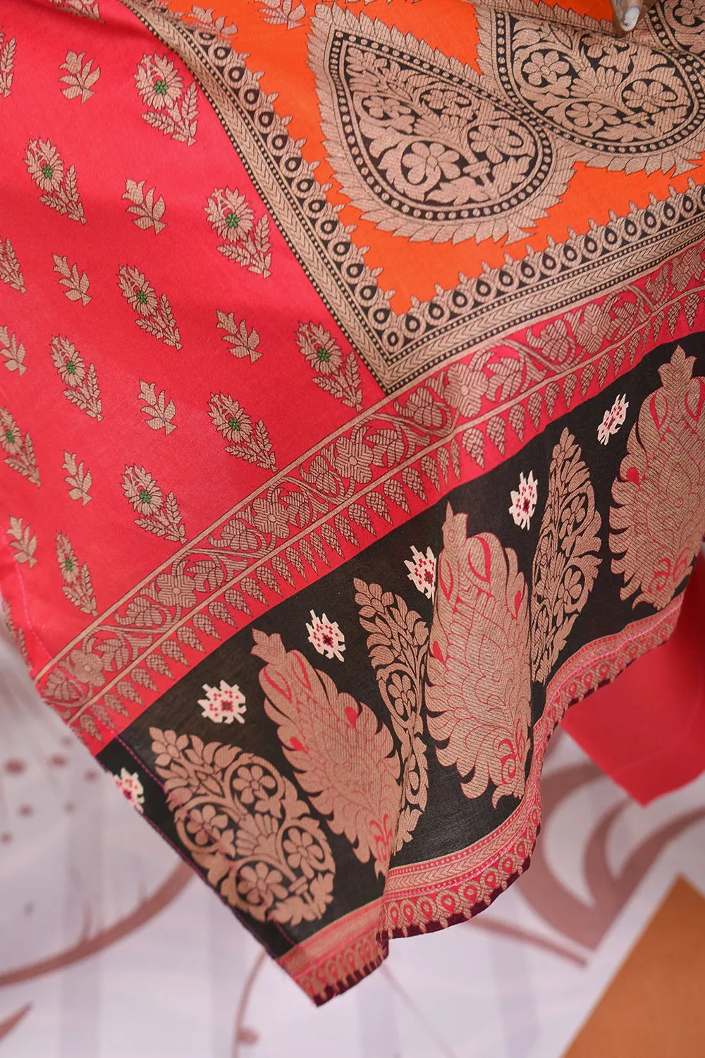 3 Pc Unstitched Embroidered Lawn Dress with Chiffon Printed Dupatta - Classical Shades (JEL-01A)