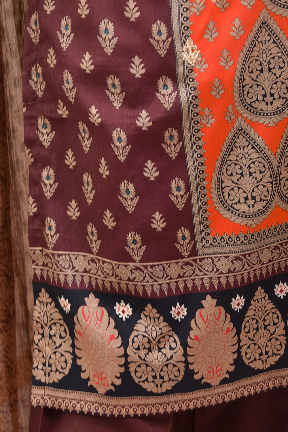 3 Pc Unstitched Embroidered Lawn Dress with Chiffon Printed Dupatta - Groovy Delight (JEL-01B)