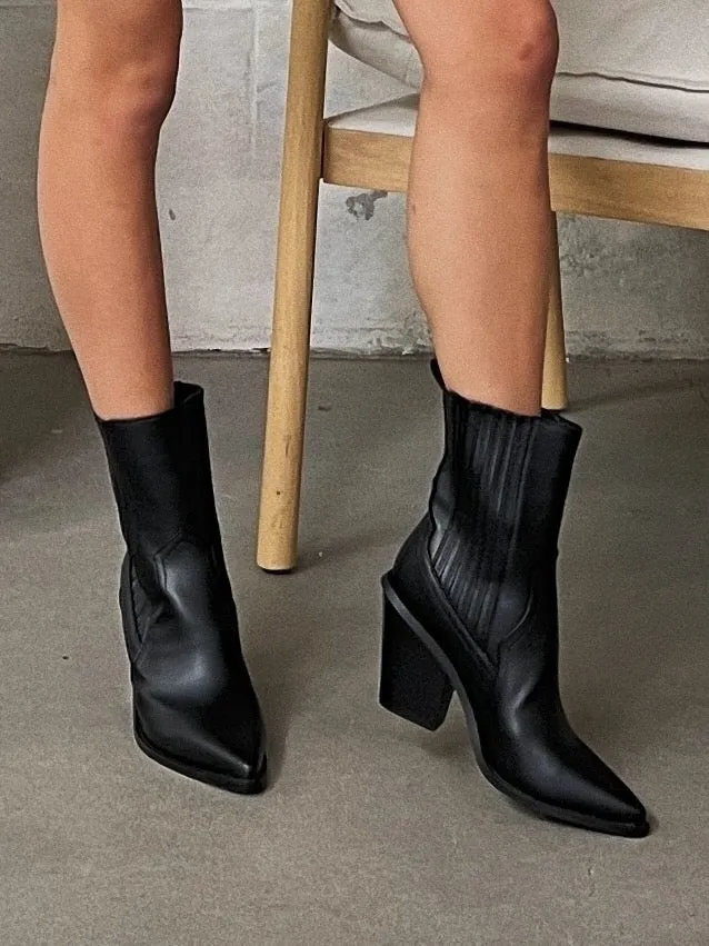 BILLINI Skyler Western Cowboy Boot