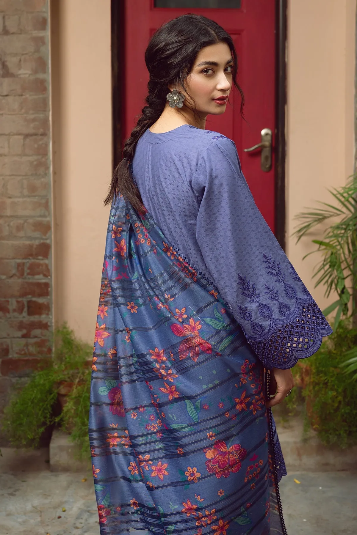 Embroidered Kameez Trouser Pakistani Lawn Dress for Eid