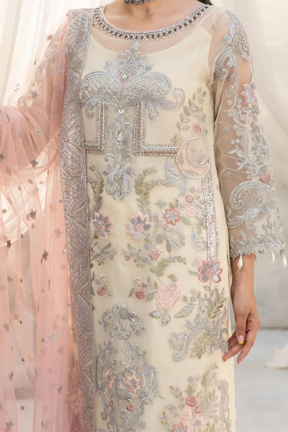 Embroidered Pakistani Salwar Kameez Dupatta in Organza