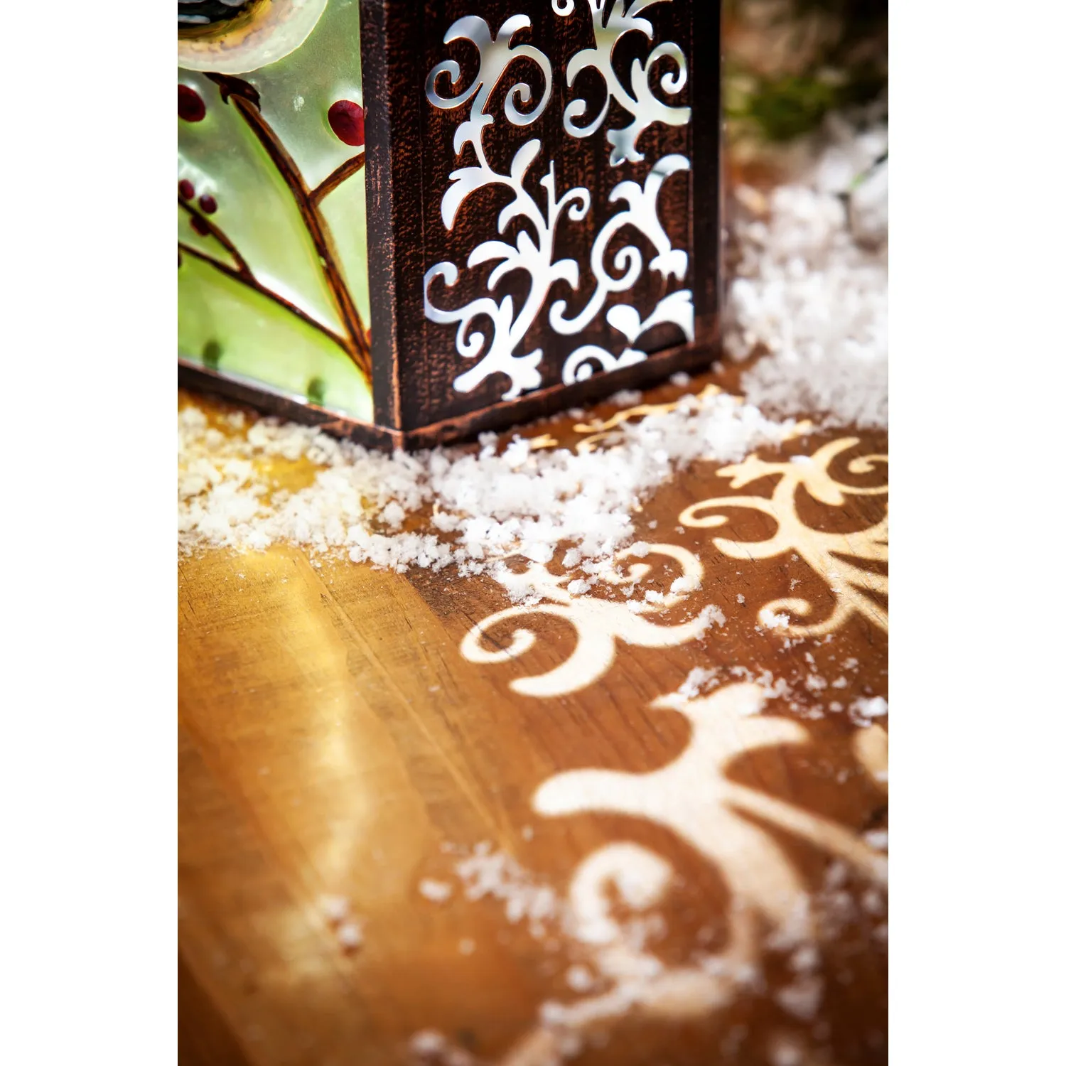 Handpainted Embossed Glass and Metal Solar Lantern, Holiday Chickadee,2sp6931