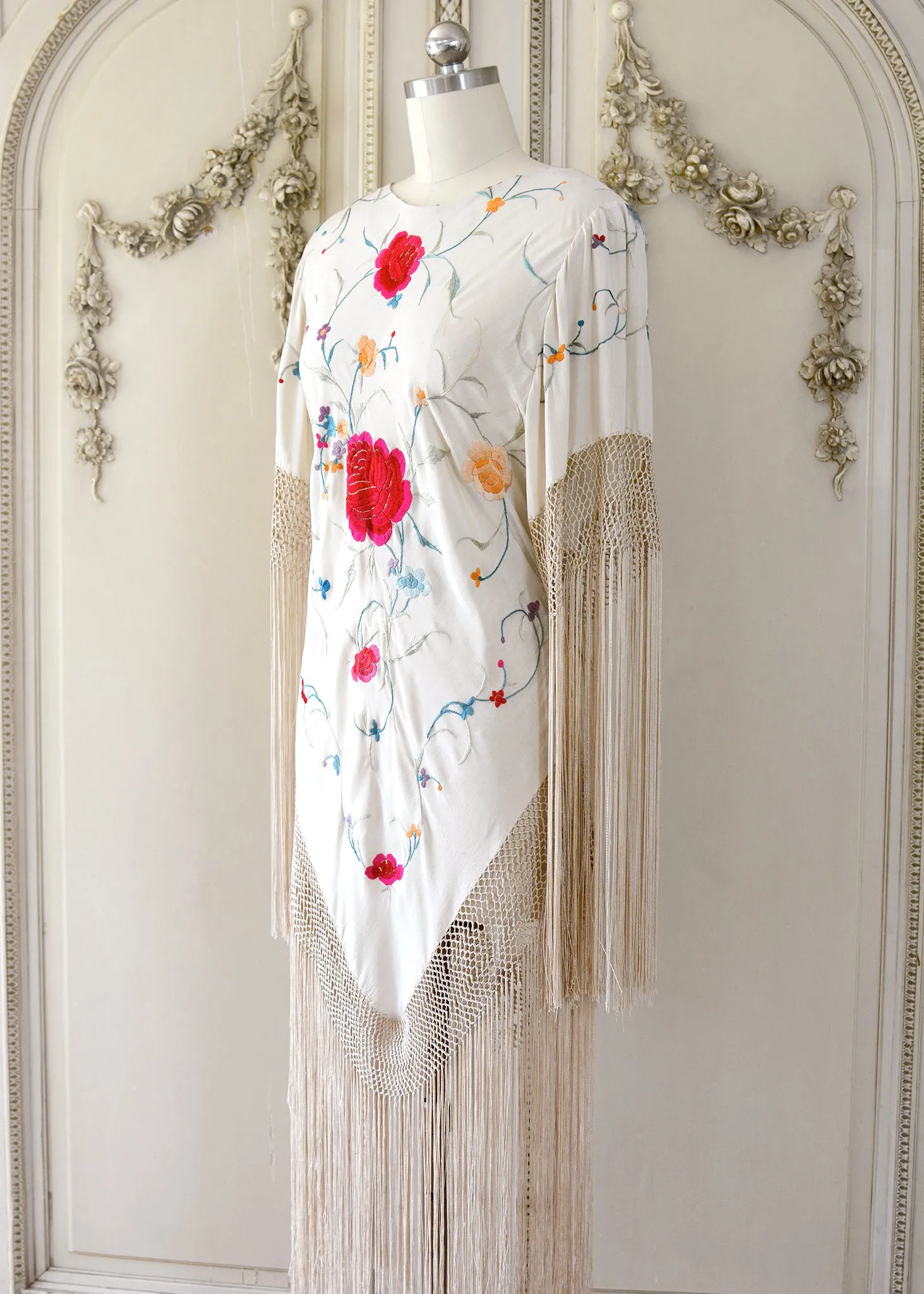 Kit Antique Hand Embroidered Creme with Roses Silk Festival Dress