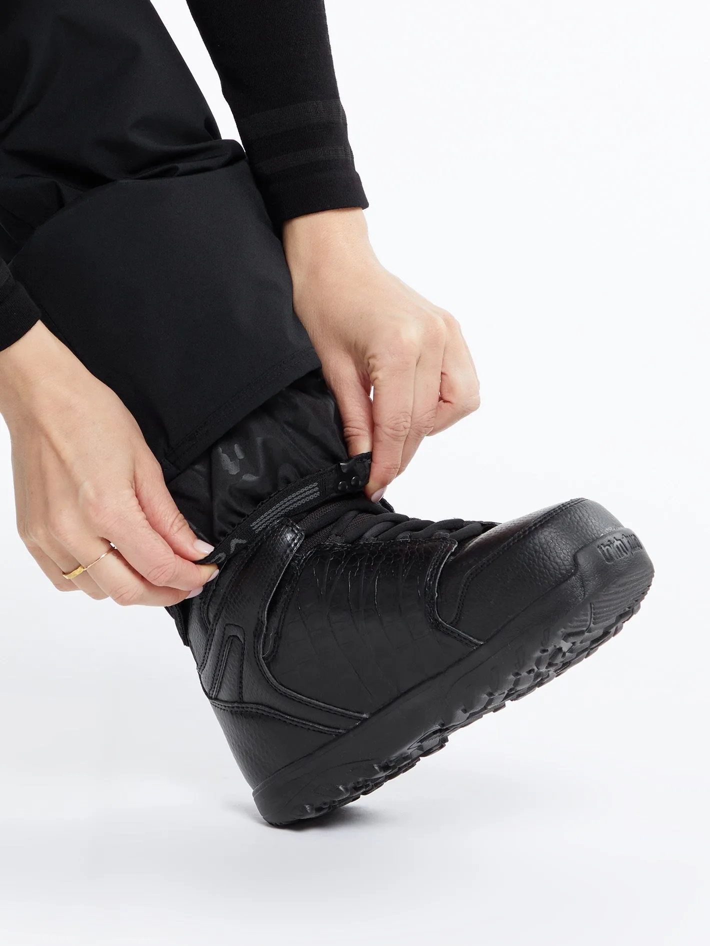Knox Insulated Gore-Tex Hose - BLACK