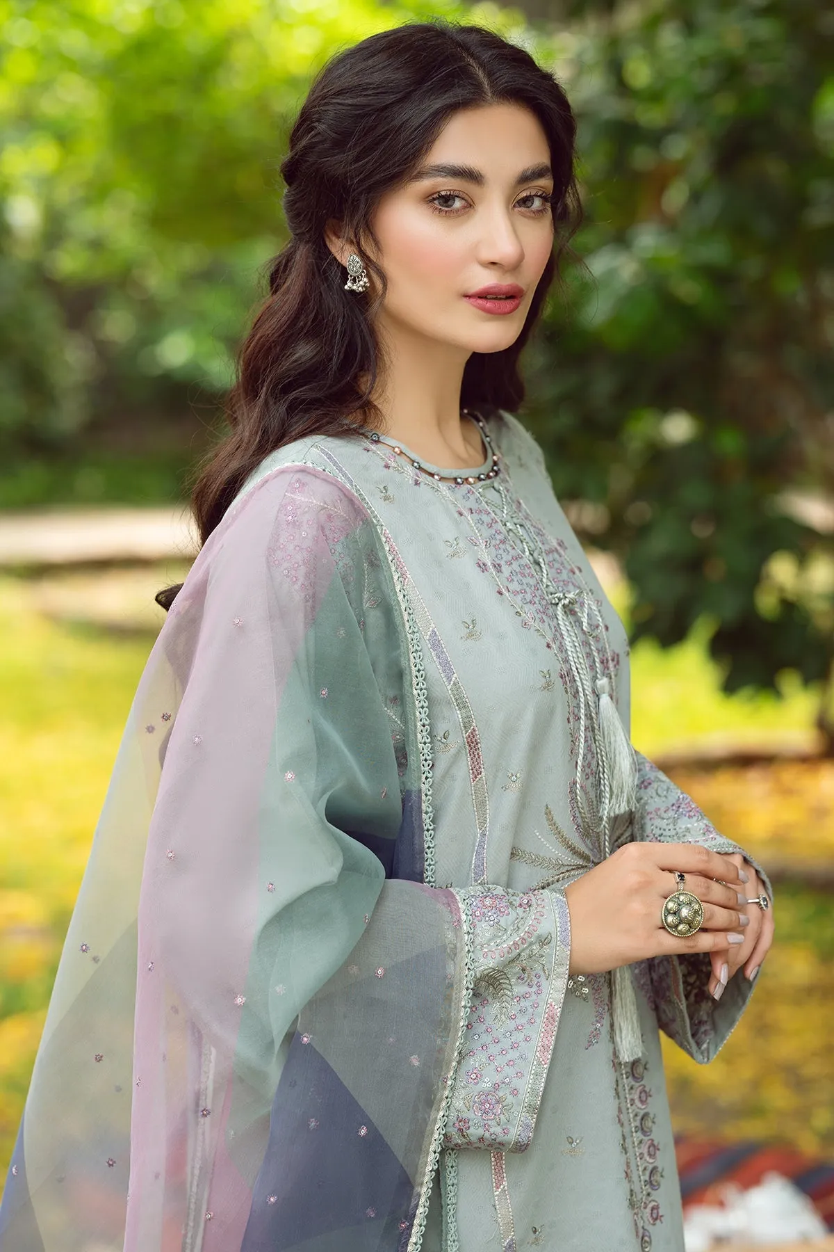Lawn Kameez and Cambric Trouser Pakistani Eid Dress