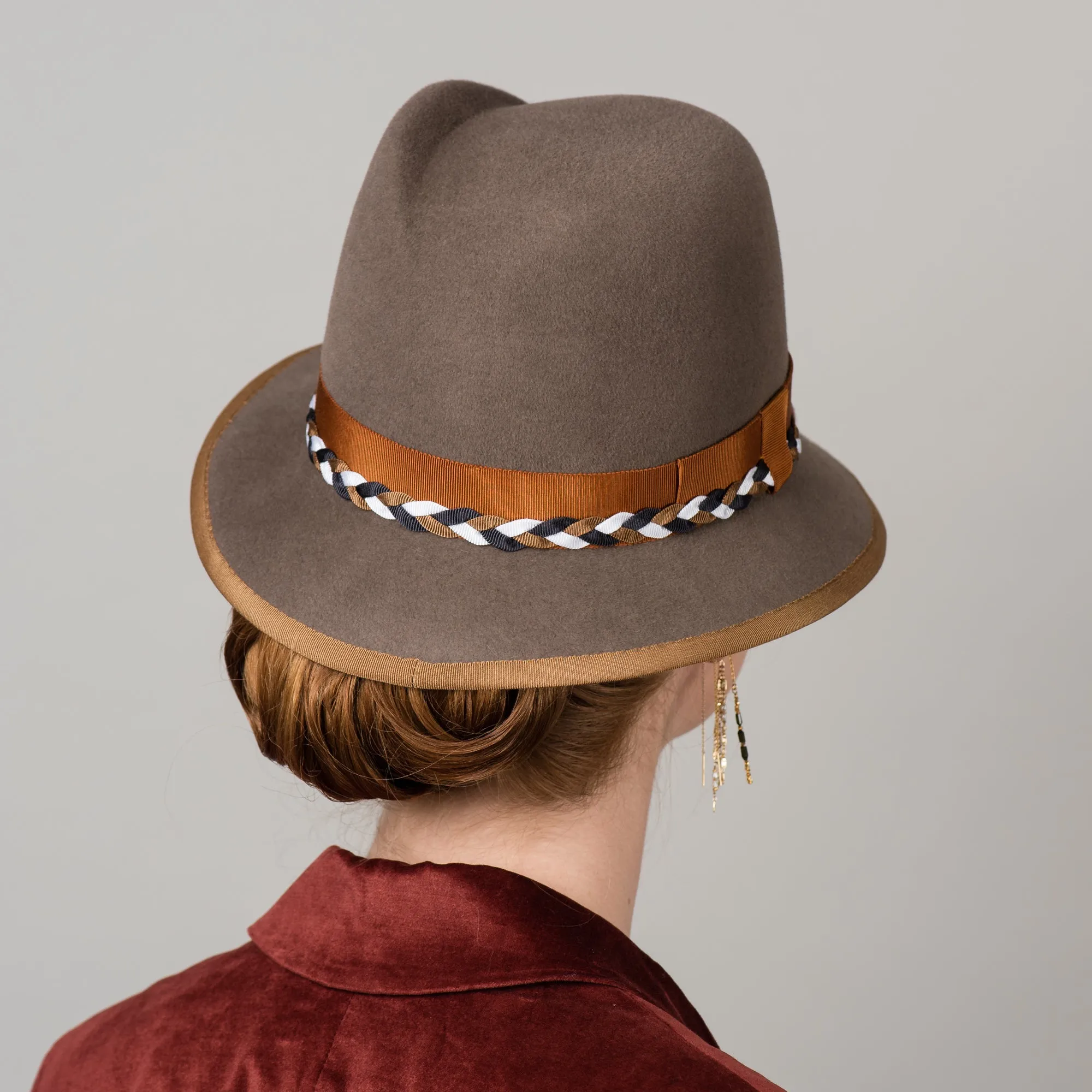 Neale ~ Mink Taupe