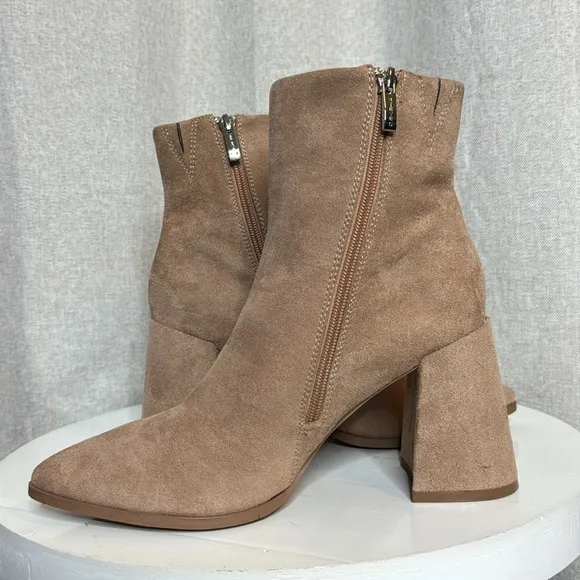 STEVEN NEW YORK TOMAS FLARE HEEL POINTED TOE FAUX SUEDE TAUPE ANKLE BOOT **NWT**