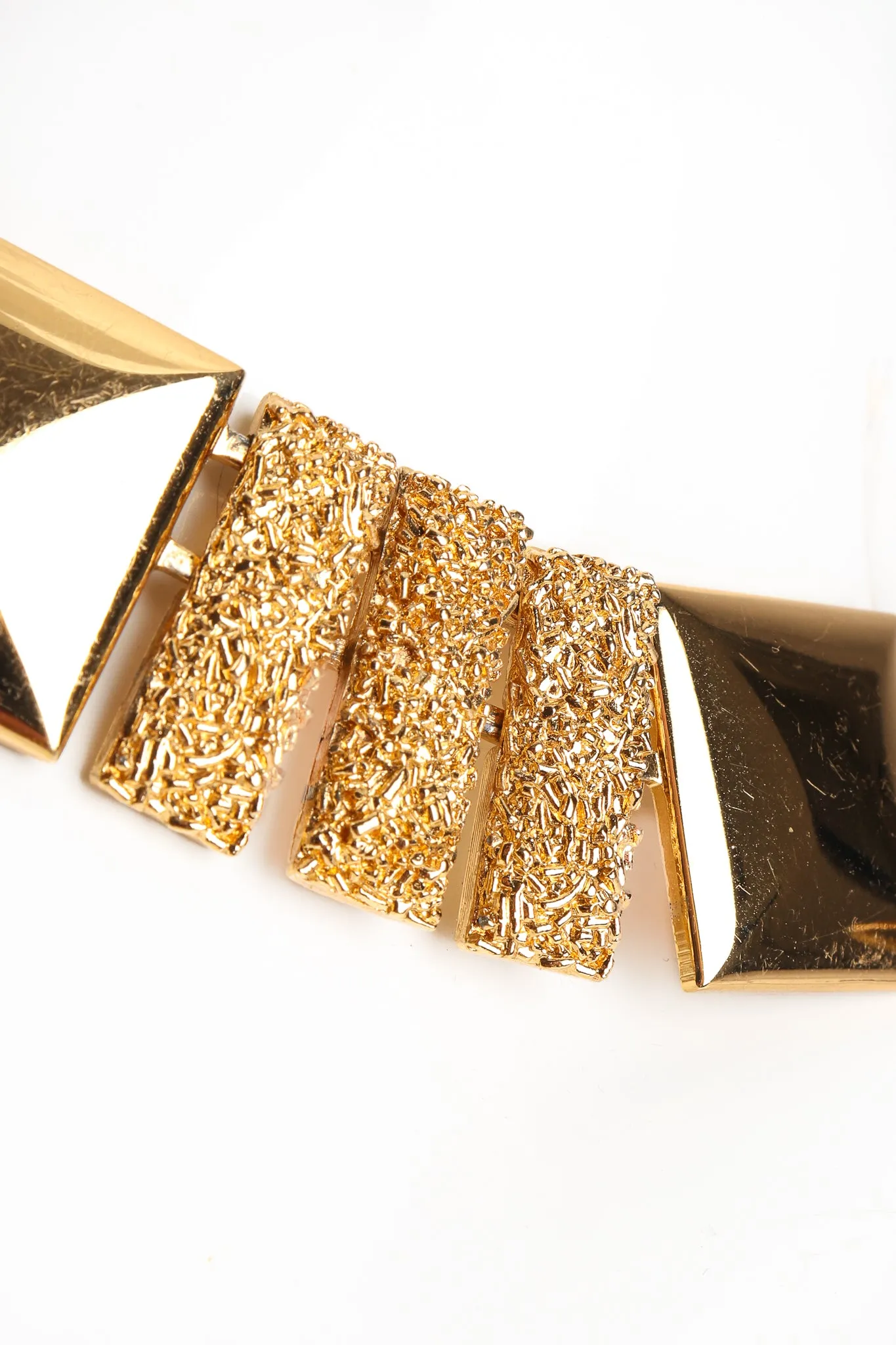 Textured Pointed Collar Necklace