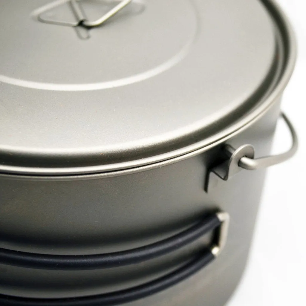 Titanium 1600ml Pot with Bail Handle