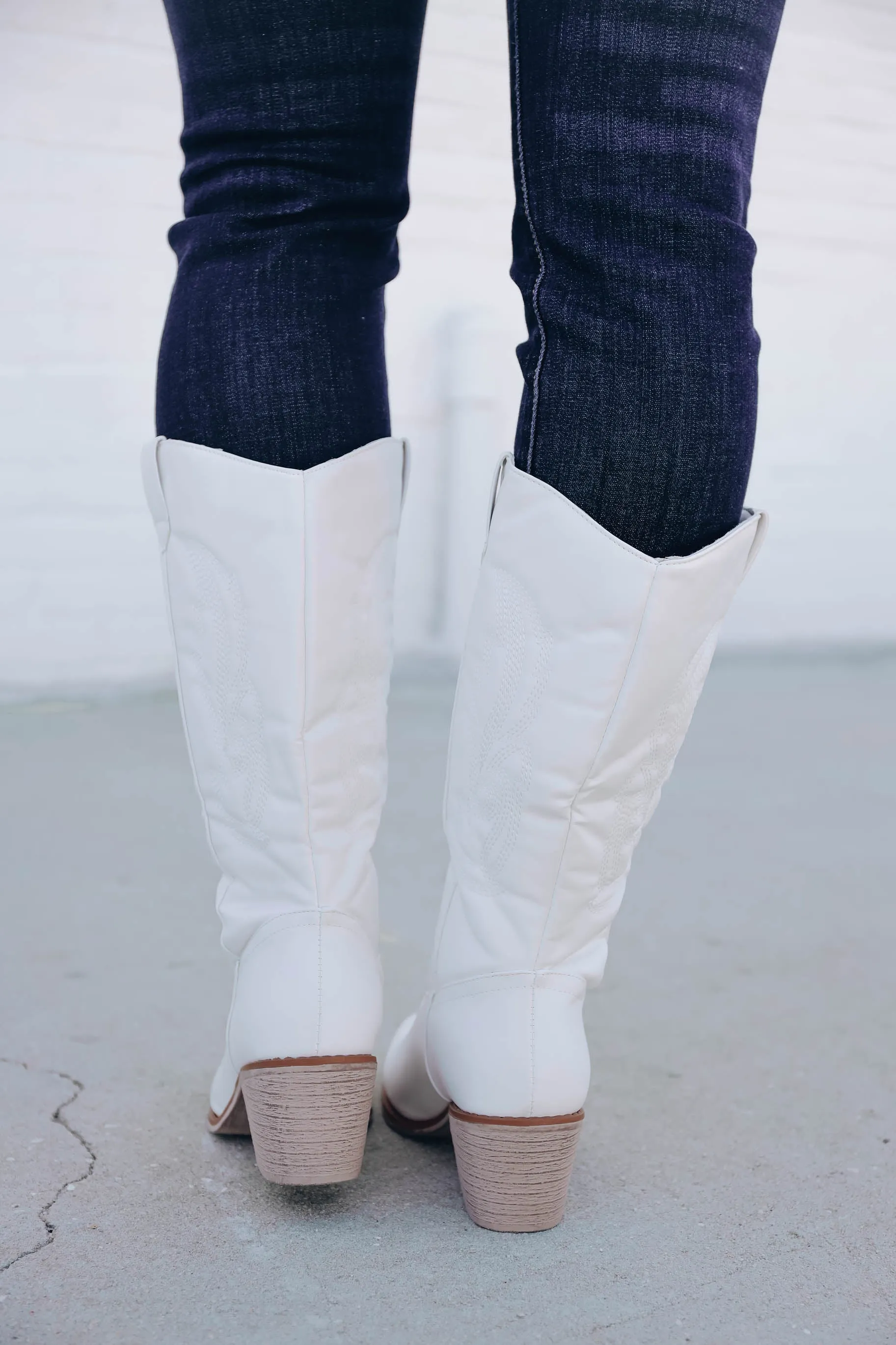 Veil Western Boot - White