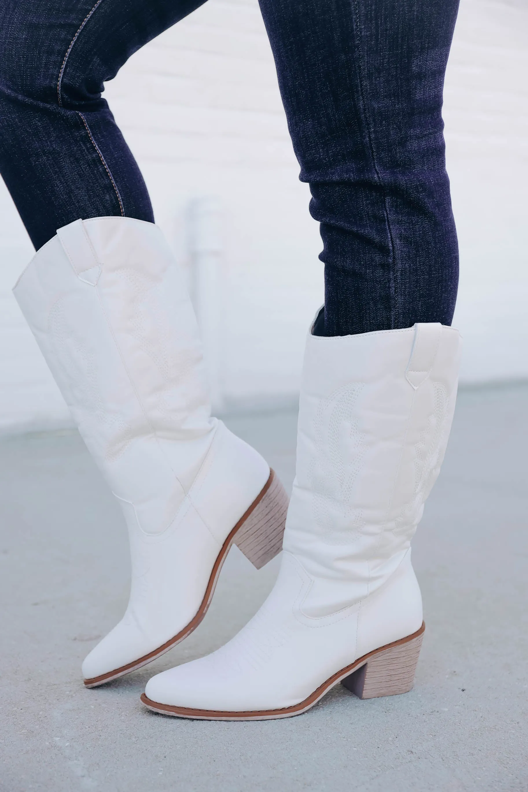 Veil Western Boot - White
